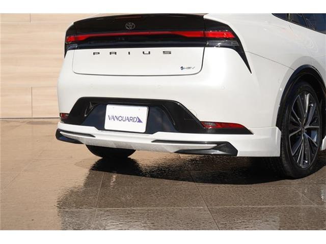 大人気ディーラーオプションのモデリスタ製リアスタイリングキット（リアスカート・マフラーエクステンション）装備☆モデリスタとは、純正品質ながらスタイリッシュでスポーティーにドレスアップしてくれます☆