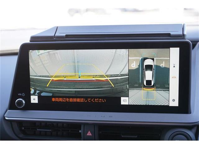 パノラミックビューモニター☆上から見下ろしたような映像でクルマの周りを見渡す事ができる便利な安全装備です☆トヨタチームメイト（アドバンスドパーク）も標準装備☆