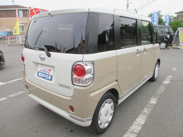 シートのシミも見当たりません。