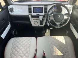 【インパネ全体】全方位で視界が広く、高い目線で運転もしやすいです！