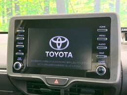 【8インチ　ディスプレイオーディオ】大画面のディスプレイはAppleCarPlayやAndroidAutoが利用可能。大きな画面でスマホナビアプリ等が利用いただけます♪