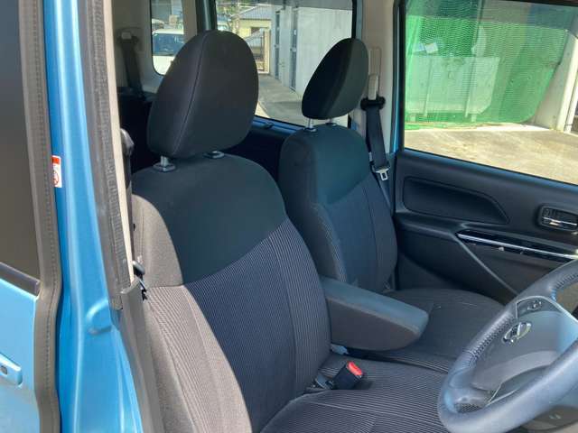 【充実した保証と質の高い整備】中古車は納車前の質の高い整備とメンテナンスが非常に重要です。幅広い保証はもちろん「新車感覚でお乗りいただける」よう、研修をうけた質の高い整備を納車前に実施しています☆