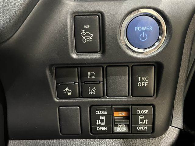 ☆車両接近通報装置　衝突軽減ブレーキ　レーンキープアシスト　パワースライドドアスイッチ