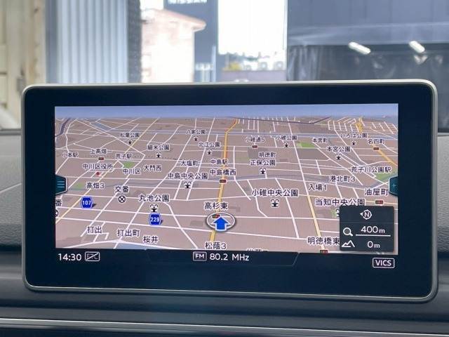 【純正メモリナビ】装備でフルセグTV視聴やBluetooth等充実装備。