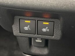 【シートヒーター】寒い日に重宝するシートヒーター！エアコンより早く温まってくれるので寒がりの人も安心ですね♪エアコンの温風は乾燥するから苦手、という方にもをおすすめです。