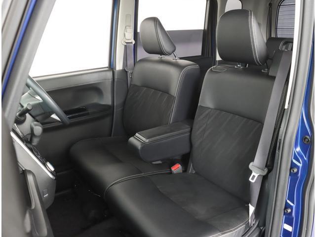 ブラック内装がかっこいいです！ゆったり座れて、長時間の運転も疲れにくいシート！