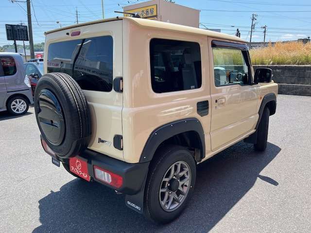 弊社は店頭に出す前に必ず点検、実車走行テストを行います。厳しい品質基準をクリアした車輌のみを厳選して展示しております。