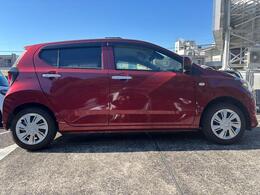 静岡ダイハツの中古車は、展示前に徹底した洗車や室内清掃を実施しております。