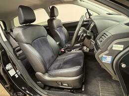 各種ブランドのシートカバーの取り扱いもございます。また、弊社オリジナルフロアマットもご用意しております。自慢の愛車をアレンジしてみてはいかがでしょうか。