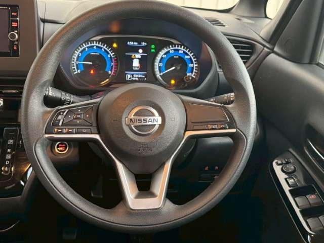 ご購入時にお好きなナンバーが付けられる「希望ナンバー申請」はいかがですか？誕生日や記念日など、お好きなナンバーでドライブを楽しみましょう♪スタッフにご希望されるナンバーをお申し付け下さい！