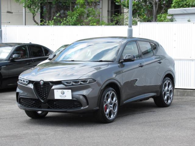 フロントマスクは、かつて、シンボリックなヘッドライトを有した　SZ　ZAGATO　やPROTEO　から着想を得て、デザインされたヘッドライト周りがかっこいいです