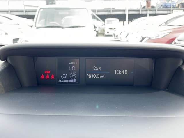 【スピードメーター】メーターがシンプルで見やすく運転しやすいですね！