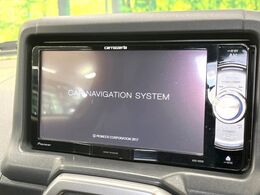 【ナビゲーション】目的地までしっかり案内してくれる使いやすいナビ。Bluetooth接続すればお持ちのスマホやMP3プレイヤーの音楽を再生可能！毎日の運転がさらに楽しくなります！！