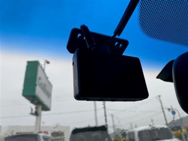 ガリバーグループでは主要メーカー、主要車種をお取り扱いしております。全国約460店舗の在庫の中からお客様にピッタリの一台をご提案します。