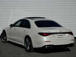 正規ディーラー車　右H　取説・記録簿　事故歴無　試乗可能　全国販売・全国納車可能　納車整備（消耗品含）　※AVIX基本保証付3カ月又は3000km　※R8/7月迄メルセデス新車保証継承込