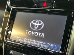 【純正ナビ】人気の純正ナビを装備。オーディオ機能も充実しており、Bluetooth接続すればお持ちのスマホやMP3プレイヤーの音楽を再生可能！毎日の運転がさらに楽しくなります！！