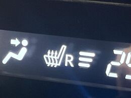 【シートヒーター】寒い日に重宝するシートヒーター！エアコンより早く温まってくれるので寒がりの人も安心ですね♪エアコンの温風は乾燥するから苦手、という方にもをおすすめです。