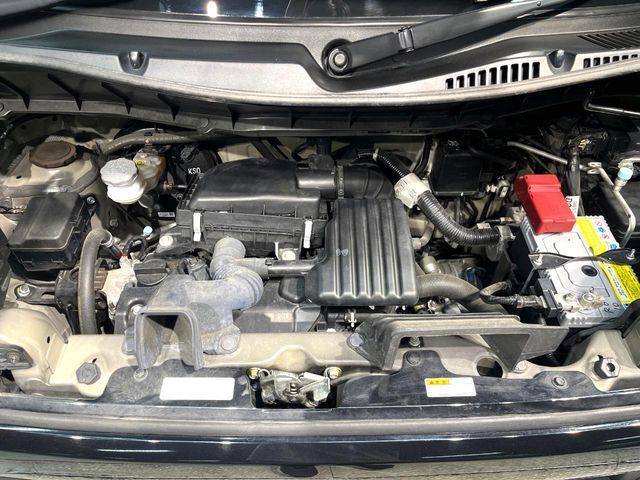 親切・丁寧な専門メカニックスタッフが応対！・車検・点検整備・事故等の修理などアフターサービスも安心。お車のカスタマイズもネクステージのサービススタッフまでご相談ください！