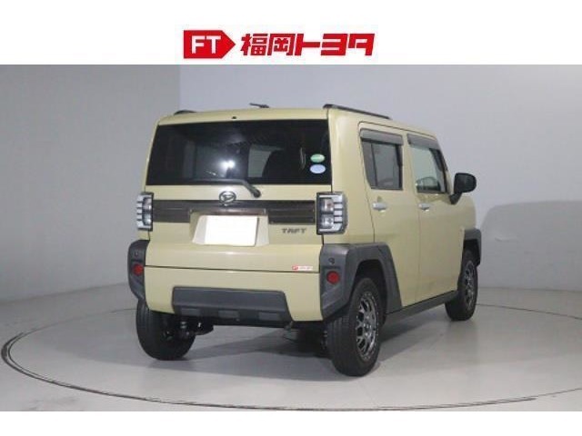 トヨタ認定中古車、評価4相当。キズ、へこみが少なく全体的に良好です。