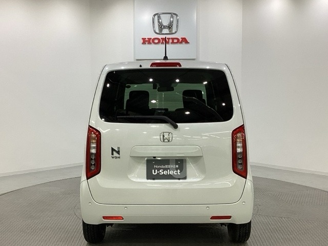 【Honda認定中古車 U-Select】　は3つの安心をお約束します。　1　Hondaのプロが整備した安心。 2　第三者機関がチェックした安心。　3　購入後もHondaが保証する安心。