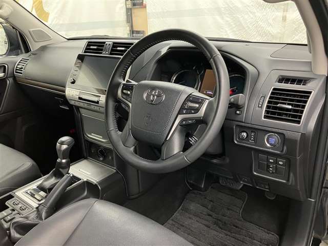 運転席回り