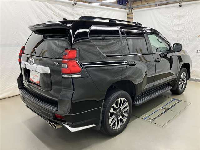 走りにこだわりながら収納力も持ち合わせたお車です。荷物を載せて軽快なドライブを楽しめますよ♪