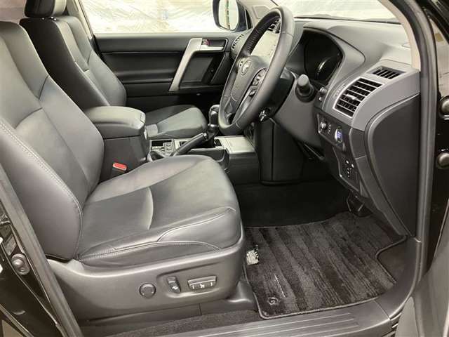 見通しのよいすっきりとした視界で、誰でも運転しやすいです。運転のしやすさは疲れにくさにも繋がりますよ♪