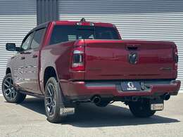 切り替え機能付き4WD車です。