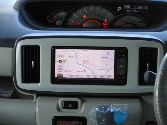 こちらの車輛はカーナビ付きとなっております！より一層快適にカーライフをお過ごしいただけます！