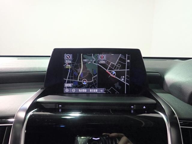 ◆三重県最大級の大型屋内中古車センター♪ヴァーサス鈴鹿店です♪オールジャンルの展示車が盛り沢山です♪在庫の無い車両のオーダーも受け付けます♪電話→059-384-5050までお問合せ下さい◆