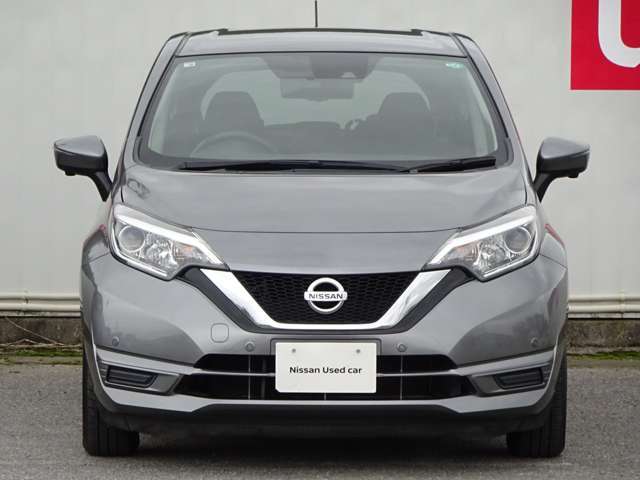 正面になります。