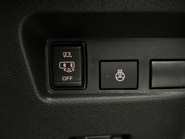 【ステアリングヒーター】冬場の寒い日に手がかじかみながら運転するのはツライですよね。でも、これがあれば安心です！ハンドルのグリップ部がじわっと暖かくなって心までポカポカします。ても重宝します！