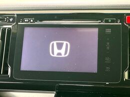 【ディスプレイオーディオ】視認性が高いディスプレイオーディオを装備♪操作性も良好で直感的なソース選択が可能です。