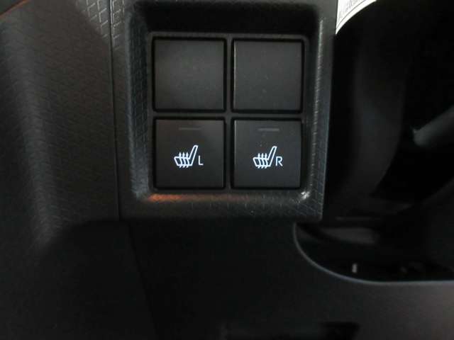 在庫車は店舗を移動している場合がございますので、御来店前に在庫の確認をして頂きます事をお勧めいたしております。