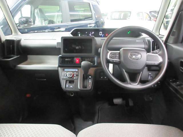 在庫車は店舗を移動している場合がございますので、御来店前に在庫の確認をして頂きます事をお勧めいたしております。