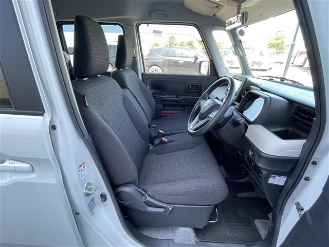 座り心地が良いシートなので長時間の運転でも快適にお過ごしいただけます。新品のフロアマットのご注文も可能です。掲載箇所以外にご希望の写真がございましたらお気軽にお問い合わせ下さい。