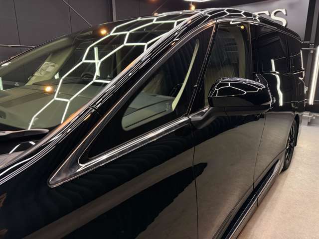 高級感あるデザインに先進安全機能を融合、存在感と安心感を両立