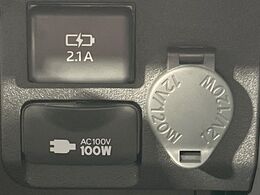 【アクセサリーコンセント】キャンプやスポーツ、アウトドアでのアクティビティはもちろん、災害・停電の際に助けにもなるAC100Vコンセントを装備♪ケータイやタブレット、ゲーム機器の充電にも♪