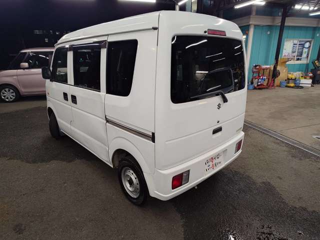 外装仕上げ、みがき、破水仕上げします。内装クリーニング　ヘッドライトの黄ばみ落としてからの磨き！納車仕上げ専門の担当者がしっかり仕上げさせて頂きます。満足クォリティー！直通TEL052-619-6662