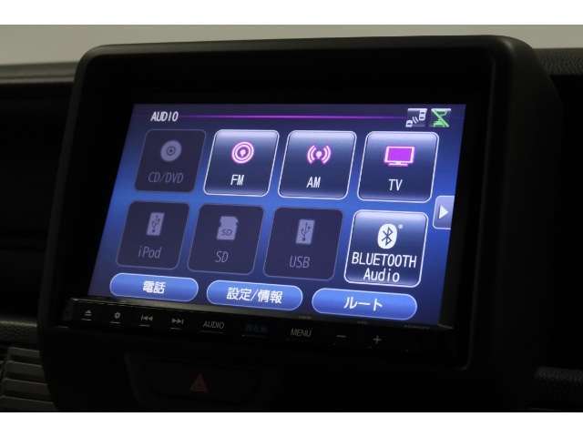 ナビゲーション(VXM-215VFEi)ももちろん装備☆多彩な機能で快適ドライブをアシスト☆オーディオ機能も充実していますね☆