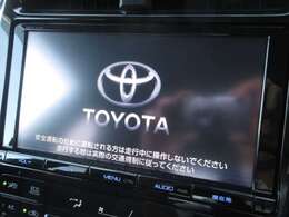 お出かけ時に欠かせないナビは大画面9インチの純正SDナビ！CD・DVD再生や音楽録音・フルセグTV視聴、Bluetooth接続とドライブが盛り上がるナビです！