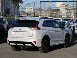 3年間・走行距離無制限の認定中古車保証が付帯します。有償で最長5年間まで延長可能です