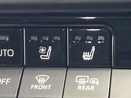 【シートベンチレーション】夏場は涼しい風でお尻や背中の熱やムレを防ぎ、冬はエアコンよりも早く温まってポカポカに！季節を問わず快適に過ごせます。