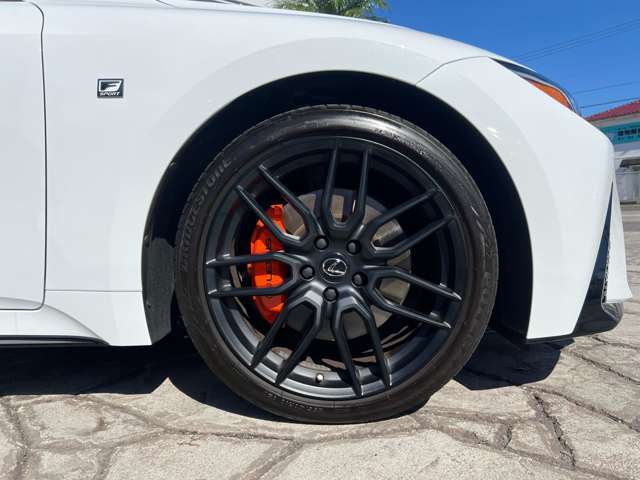 ご来店頂く全てのお客様をスタッフ一同笑顔で、お出迎えさせて頂きます。　些細なことでも構いませんので、ご連絡をお待ちしております。　　お問い合わせ電話番号は、0567-33-2088までお願い致します。