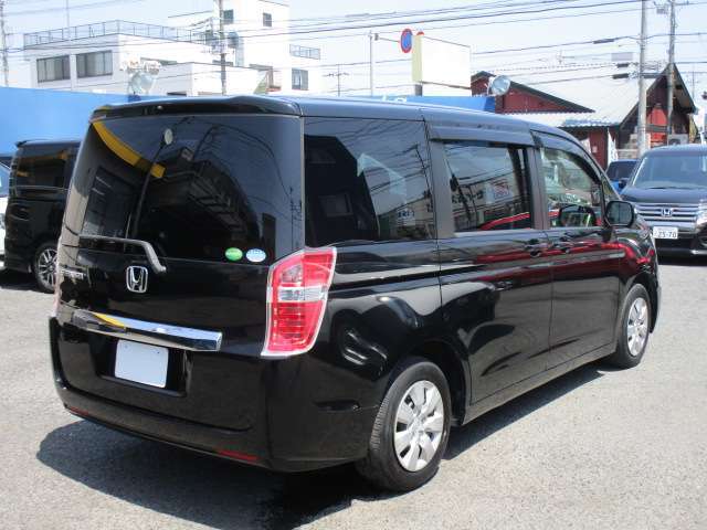 ボディはスタッフが塗装の状態に応じてポリッシャーを使い分け丁寧に磨き上げています！1台1台真心込めて磨いているのでご覧いただければ違いが分かるはずです★