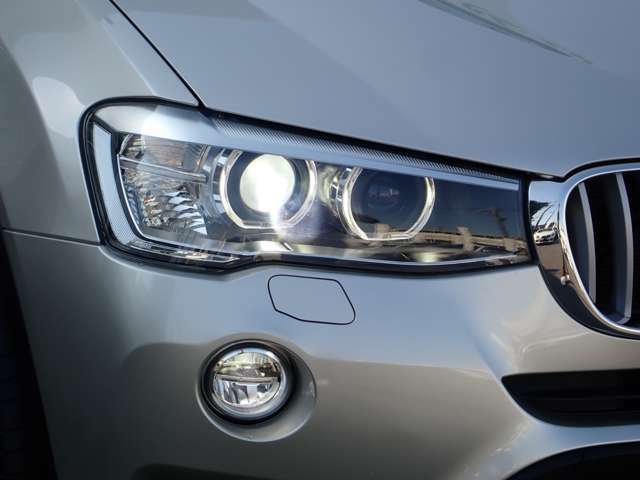 ☆関東運輸局認証工場　自動車分解整備事業　2-6030☆☆プッシュプル式板金塗装ブース完備/STANDOX製塗料を使用しております☆無料代車30台完備！各種メンテナンス、板金作業お任せください！