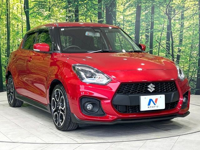 大好評のボディコーティング「弾スプラッシュコート」もご納車までに施工可能。通常のガラスコートと異なる、耐久年数6年の無機質ガラスコーティングが、ボディをキレイな状態に保ってくれます。