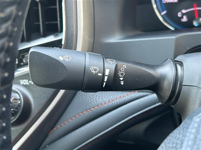 気になる車はすぐにお問い合わせください！画面右側の0066から始まる無料ダイヤルからお問い合わせ下さい！専門スタッフがお車のご質問にお答えいたします！