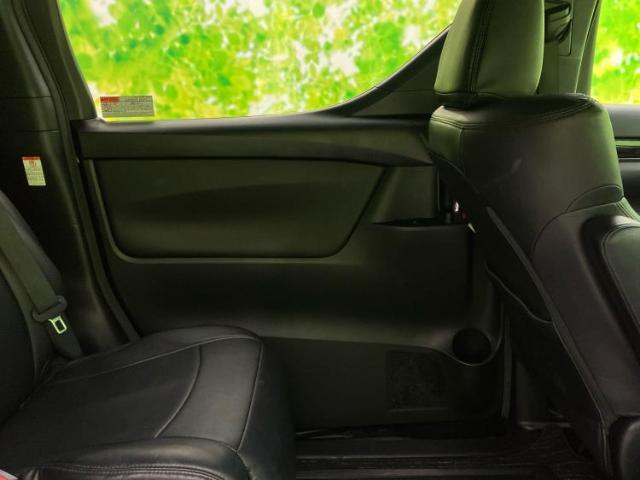 WECARSでは各商談席に大型モニターをご用意しております！見やすい大画面でゆったりと全国の在庫をご覧いただけます！是非ご来店お待ちしております！