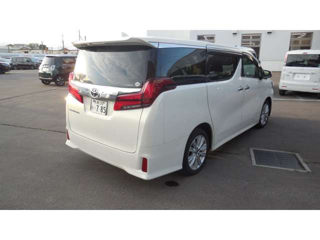 ■当社ホンダカーズ南北海道は、道南エリアに新車9拠点、中古車4拠点の安心ネットワークでお客様をしっかりとフォローいたします。また他の店舗の在庫をご紹介することも可能です。